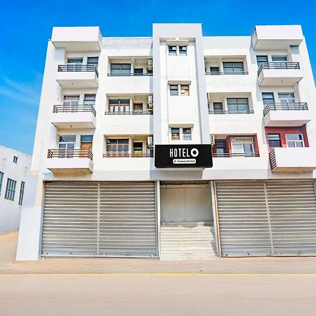 Super Hotel O Jankipuram Near Sahara State Formerly Basera Homes Hasanganj Exterior foto