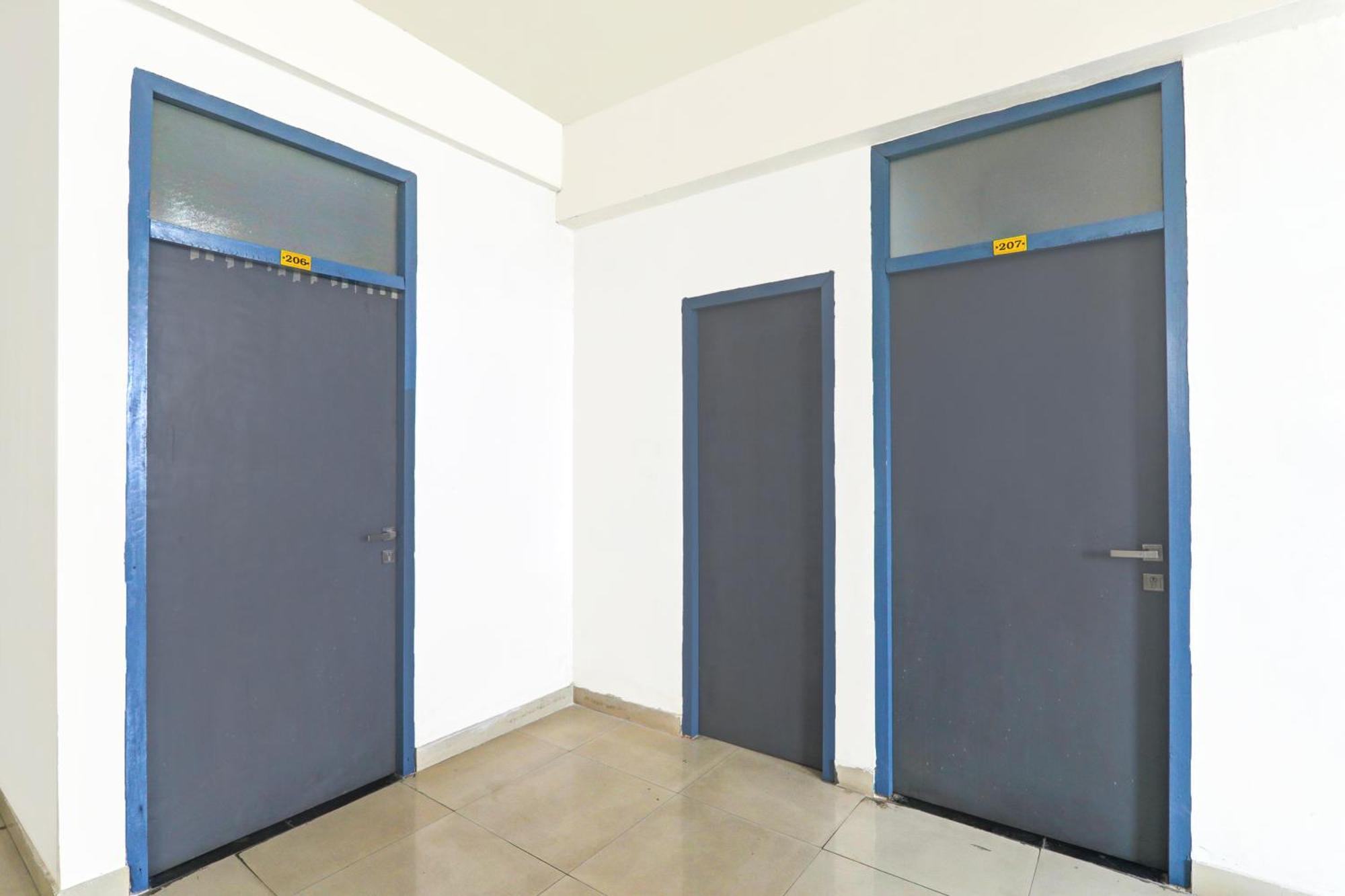 Super Hotel O Jankipuram Near Sahara State Formerly Basera Homes Hasanganj Exterior foto